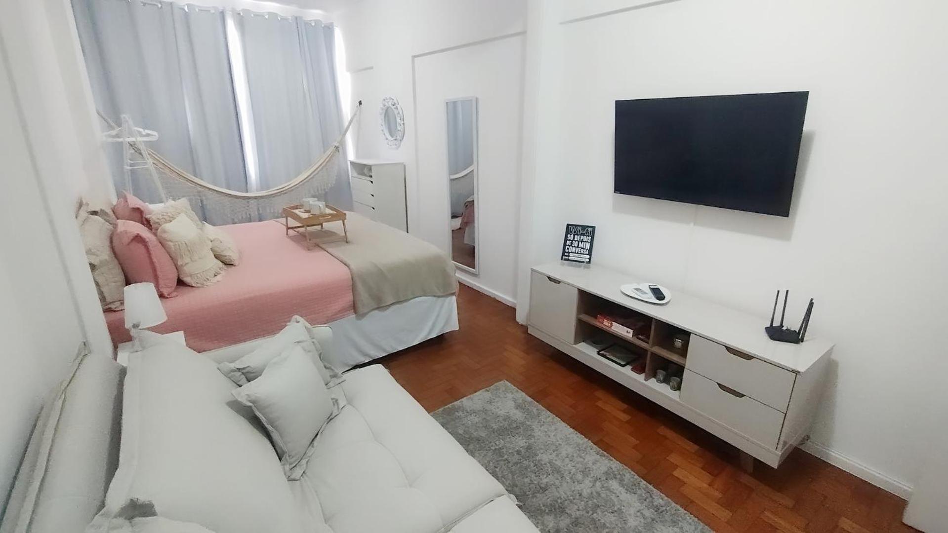 Lindo Partamento Pertinho Da De Copacabana! Rio de Janeiro